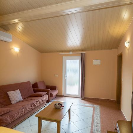 Apartments Kori Funtana Kültér fotó