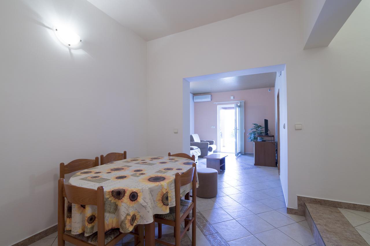 Apartments Kori Funtana Kültér fotó