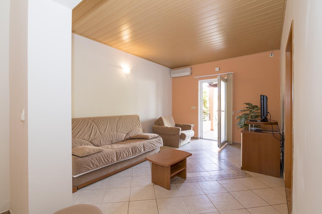 Apartments Kori Funtana Kültér fotó